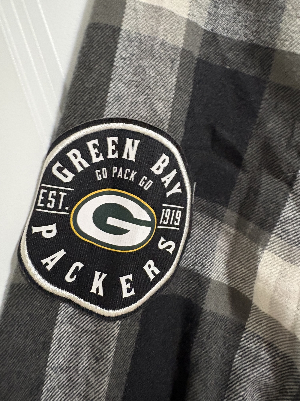 Packers Darius Rucker Plaid Snap Medium - Picture 7 of 9